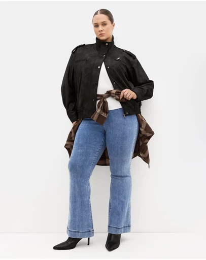 City Chic - Plus size Harley Fit Lara Bootleg Regular Jean - light wash