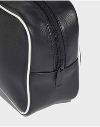 adidas Originals - ADICOLOR ELONGATED AIRLINER Bag