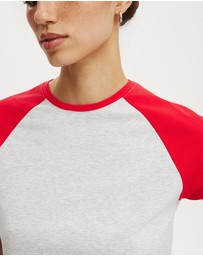 Cotton On - 90S Baby Raglan Tee
