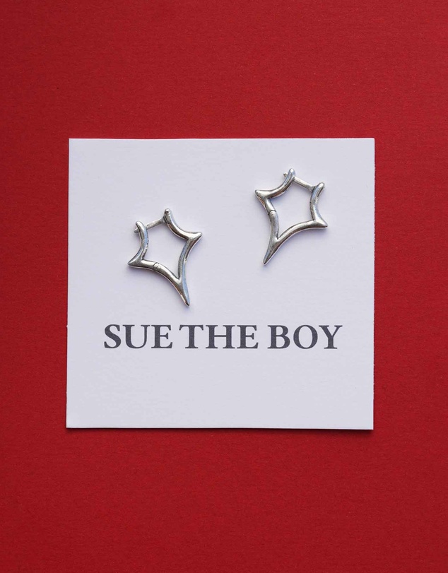 SUE THE BOY - Spire Huggie