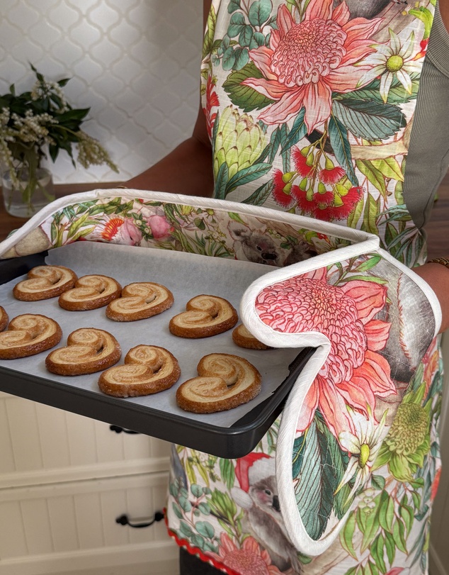 Linen House - Bush Christmas Double-Oven Glove
