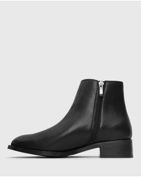 Betts - Wider Fit Edison Chelsea Boots