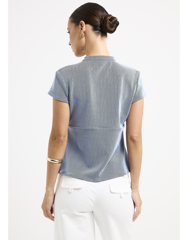 Insight - Angelique Keyhole Top