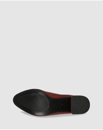 Beau Coops - Ricola Courtshoes