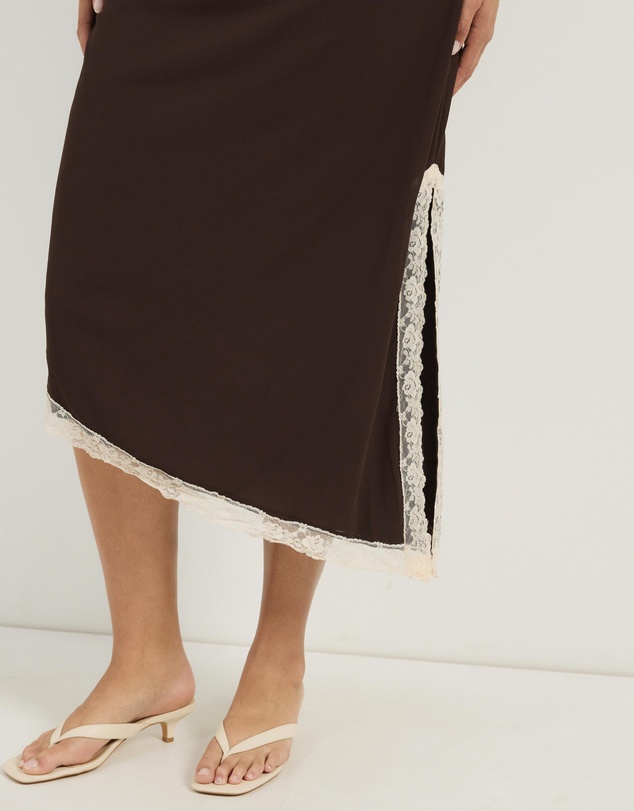 Atmos&Here Curvy - Alanna Asymmetric Midi Dress With Lace