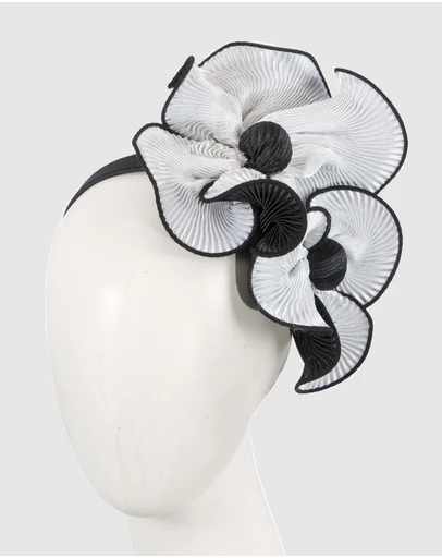 Max Alexander - White and Black Racing Fascinator