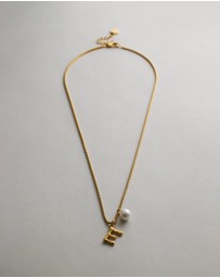 Zahar - Pearl Letter E Necklace