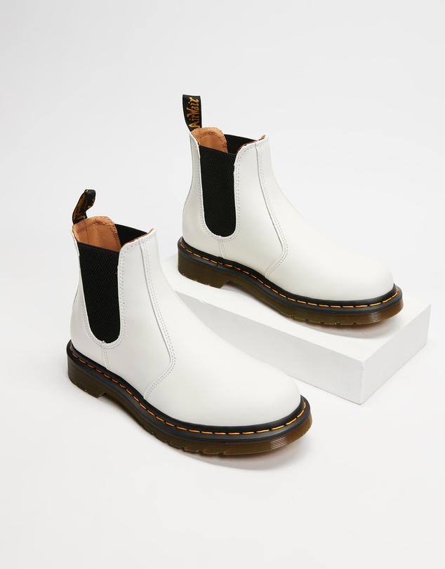 Dr Martens - 2976 Yellow Stitch Chelsea Boots - Unisex