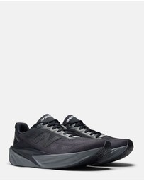 New Balance - FuelCell Rebel v5 (Wide Fit) - Men's