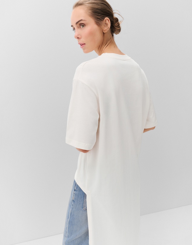 UNISON - Longline Hem Tee