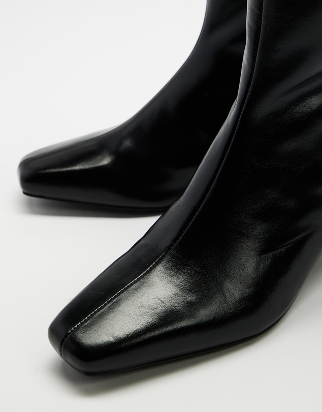 AERE - Maria Leather Kitten Heel Boots