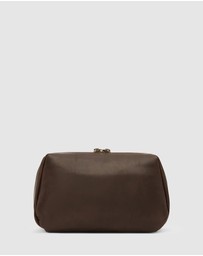 Republic of Florence - The Otto Leather Dopp Kit Matt Chocolate