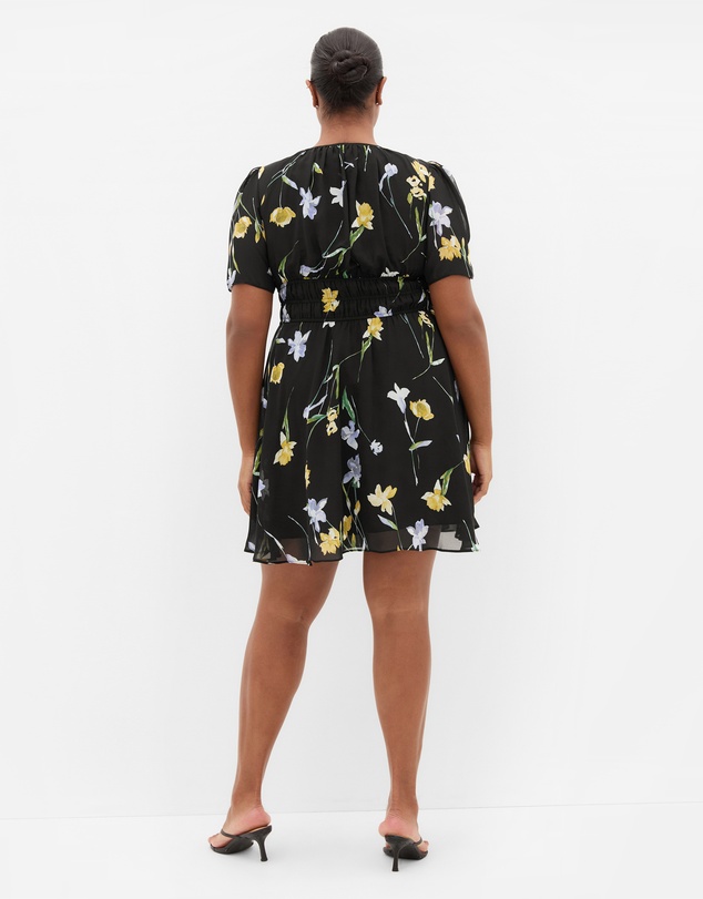 City Chic - Plus size Petal Print Mini Dress - black