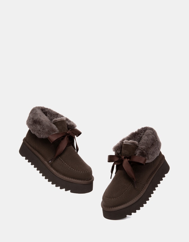 EVERAU - Australian Shepherd Ugg Cozira Cow Suede Upper UGG Boots