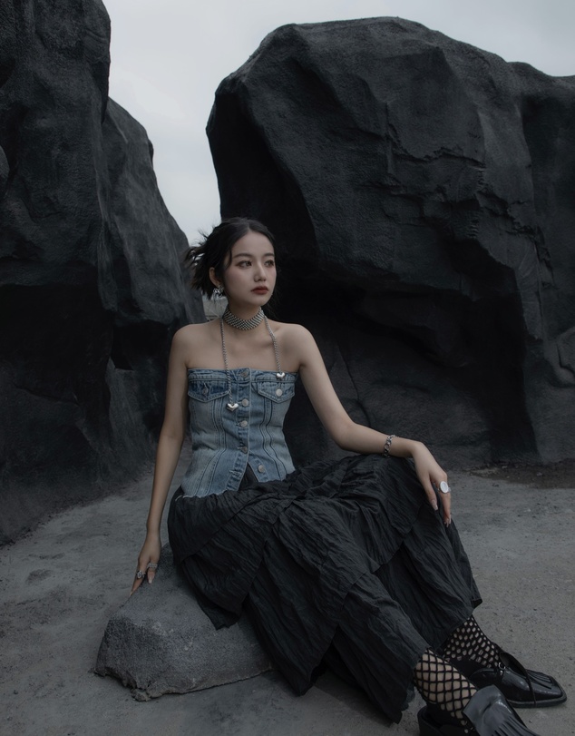 Glamorous - Long-breasted corseted denim top