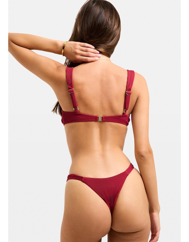 Subtitled - Rib Thick Strap Underwire