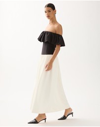 Minima Esenciales - Amora Off Shoulder Ruffle Maxi Dress