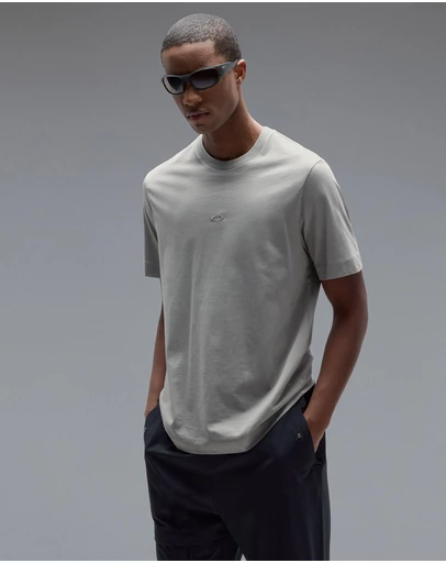 Oakley - Stacked Flow Tee