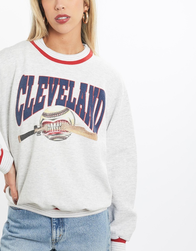 Vintage by The Real Deal - Pre Loved - Vintage 90s MLB Cleveland Indians Sweatshirt