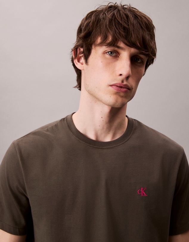 Calvin Klein Jeans - Embroidered Monogram Logo Relaxed T-Shirt