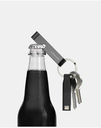 Vonmahlen - HIGH SIX - All In One Compact Keychain Universal Charging Cable