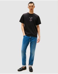 Tommy Hilfiger - Seasonal Flag Logo Tee