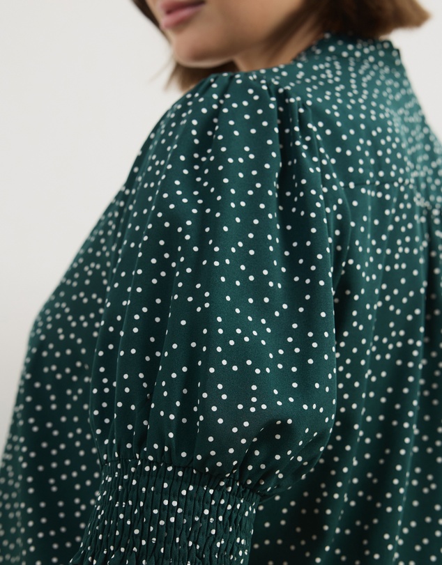 Atmos&Here Curvy - Brodie Puff Sleeve Blouse