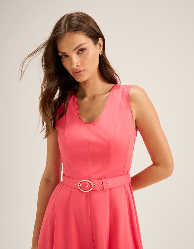 Review - Leah Midi Dress