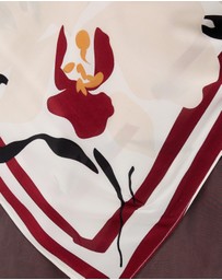 Minima Esenciales - Isla Print Scarf Top