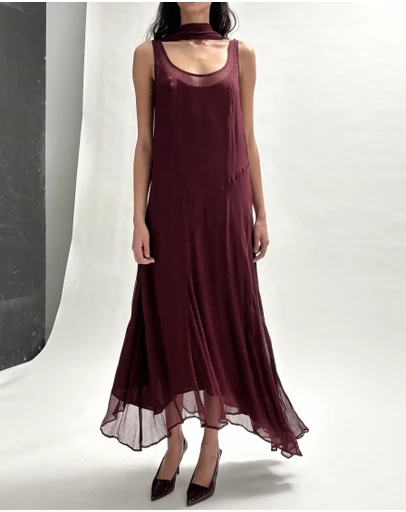 Minima Esenciales - Ivy Panelled Maxi Dress