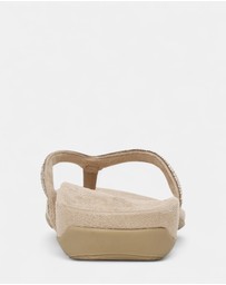 Vionic - Dillon Shine Toe Post Sandal - Champagne