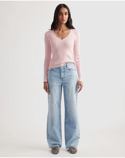 Decjuba - Kai V Neck Long Sleeve Top