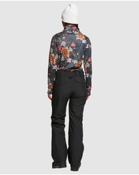 ROJO Outerwear - Adventure Awaits