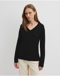 Country Road - Lightweight Merino Wool V-neck Knit