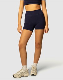 437 - The Essentials Shorts