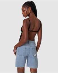 EDIKTED - Rylee Tie Front Open Back Top