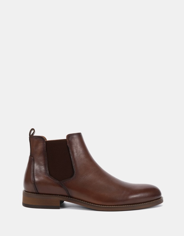Clarks - Niall Dark Brown