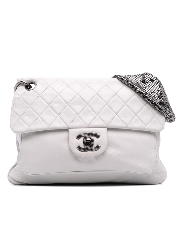 Chanel - Pre-Loved CC Quilted Soft Lambskin Chain Mail Shoulder Bag