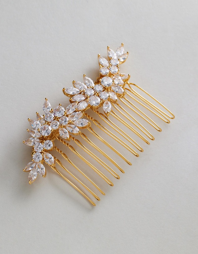Stephanie Browne - Kitty Comb