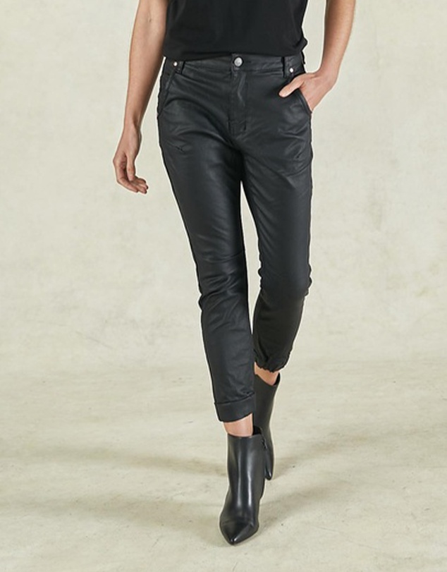 DRICOPER DENIM - Coated Black Cuffed Jeans