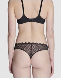 Simone Perele - Escale Tanga