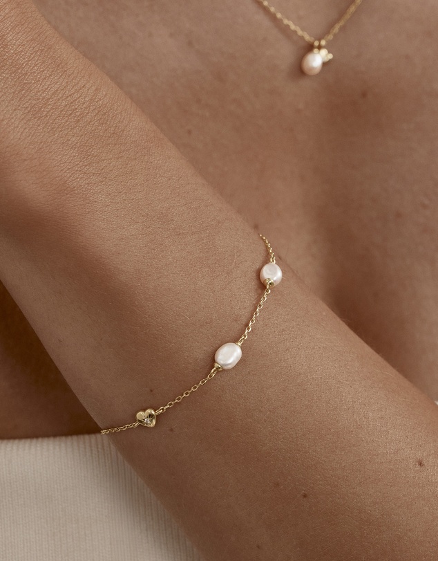 By Charlotte - Under the Moonlight Pearl Bracelet