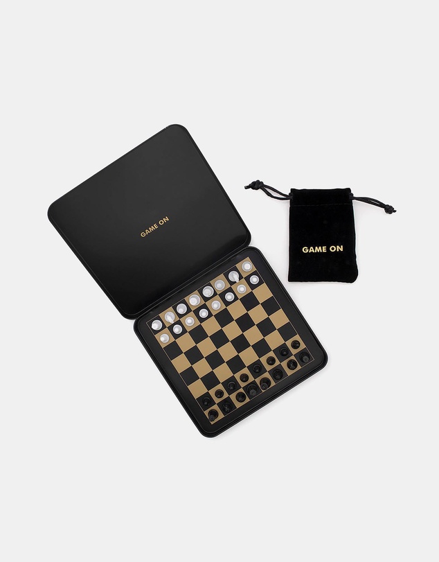 Luckies - Iron & Glory - Game On Chess