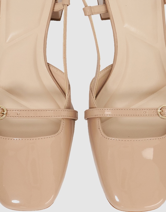 Dune London - Definition - Camel