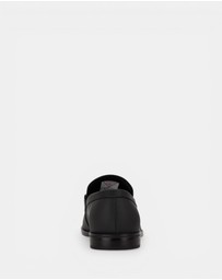 GUESS - Handy Loafers