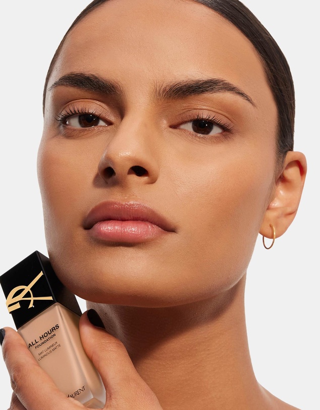 Yves Saint Laurent - All Hours Liquid Foundation