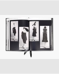 Brumby Sunstate - Givenchy Catwalk