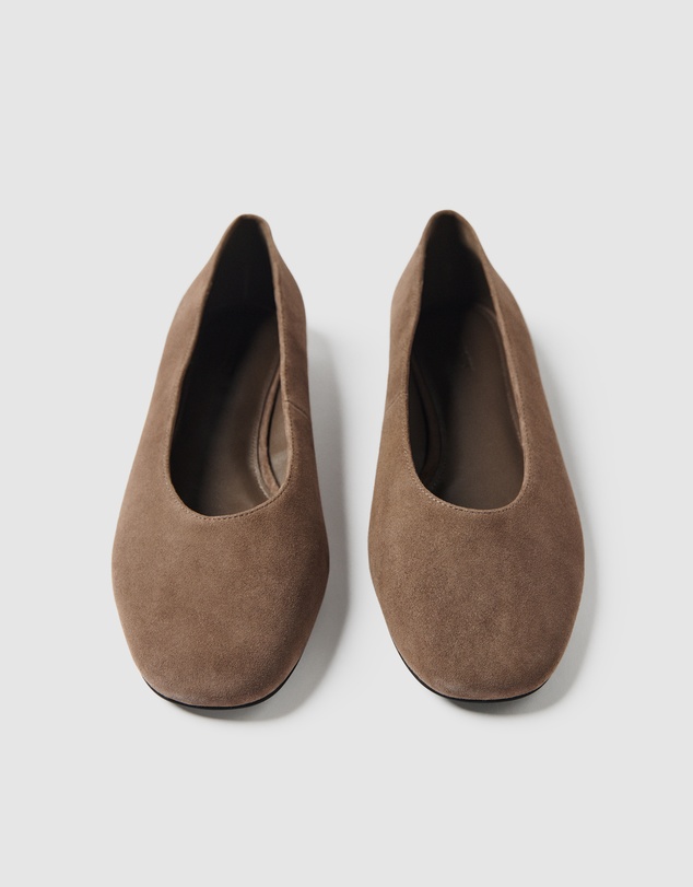 Commonry - Aspen Suede Ballet Flat