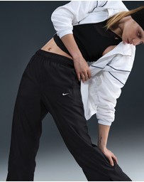 Nike - Sportswear Classic Mid-Rise Open-Hem Pants