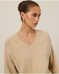 Tussah - Georgia V-Neck Relaxed Jumper